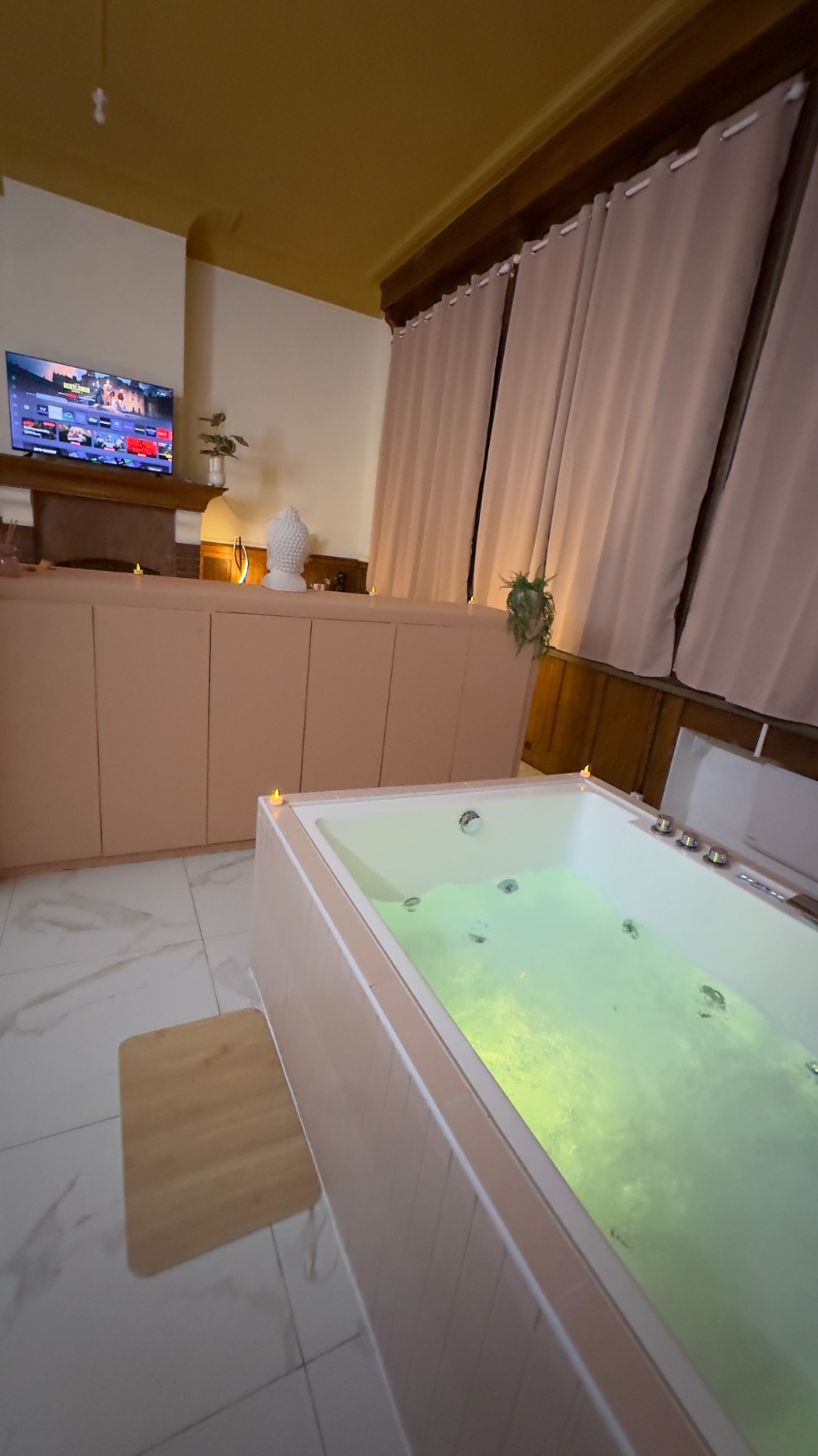 Suite Rose, spa privatif Tourcoing près de Wasquehal